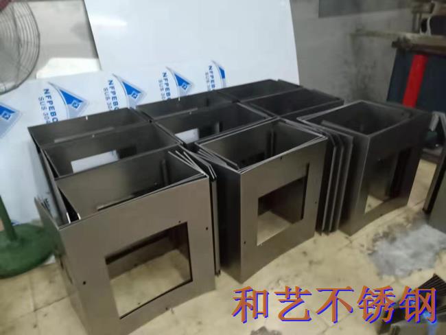 中山德合公司機箱鈑金加工